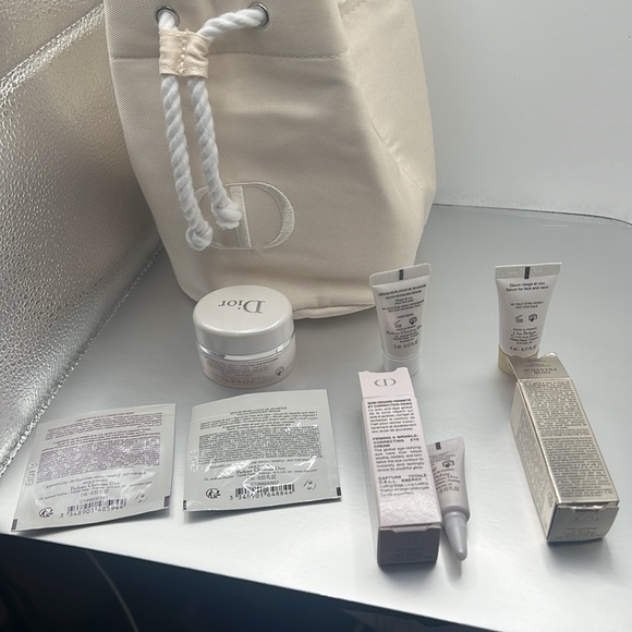 Dior authentic drawstring Bucket Bag bundle 7 items NWOT Pouch CD in front - Picture 14 of 14